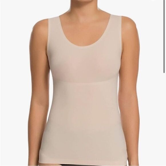 NWT SPANX Thintastics tank - Picture 1 of 12